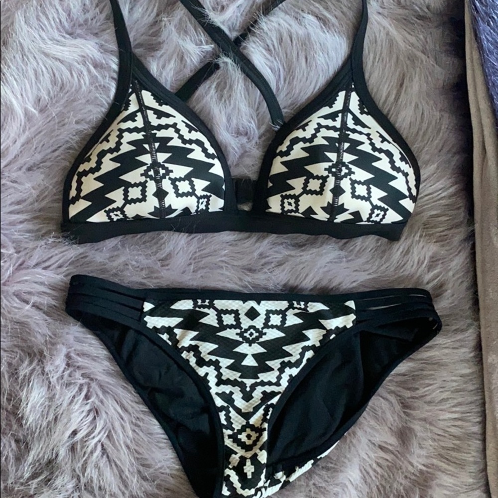 Seafolly bikini..Black & White Tribal Bikini